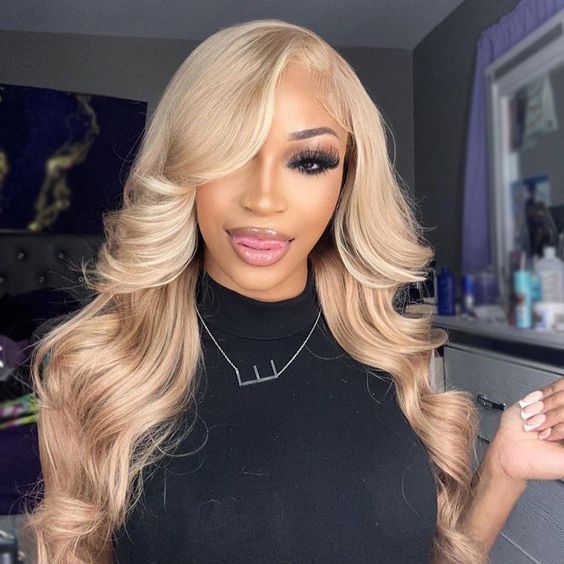 Lace Frontale 13x4 HD Lace Ash Blond Body Wave